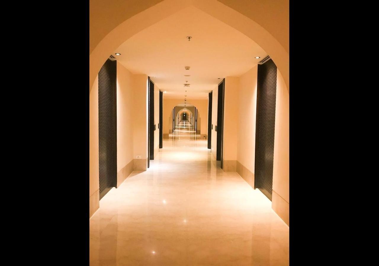 Marriott &
