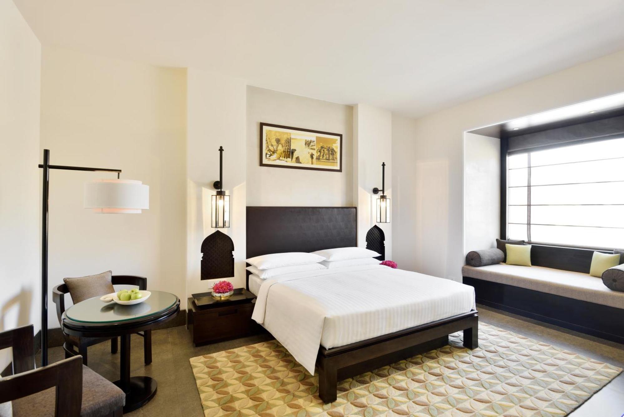 Marriott &