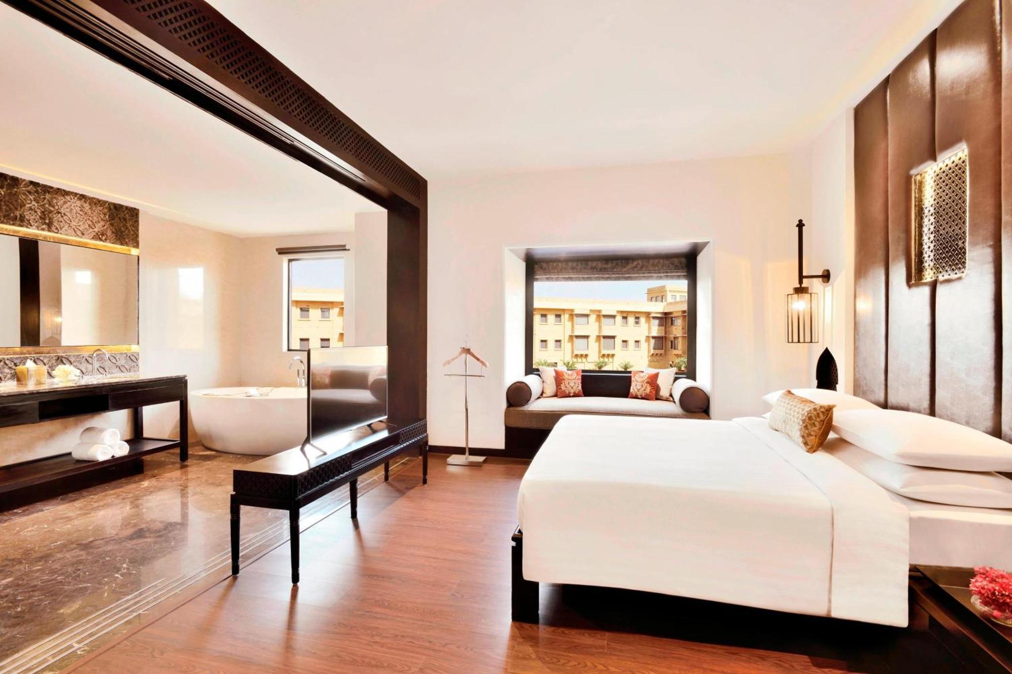 Marriott & 5*