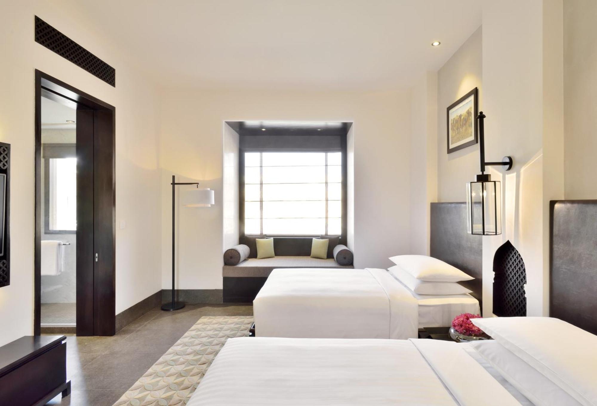Hotel Marriott & 5*